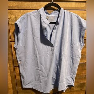 FIGS scrub top. Size M.